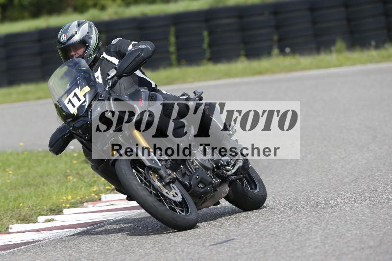 Archiv-2025/53 16.09.2025 Track Day Domi Aegerter ADR/Gruppe gelb/11